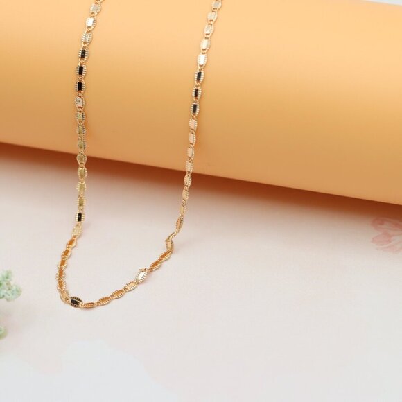 "Shimmer Oval Link Rose Gold Necklace Bold Yet Sleek, XPNL0142 - Picture 8 of 12